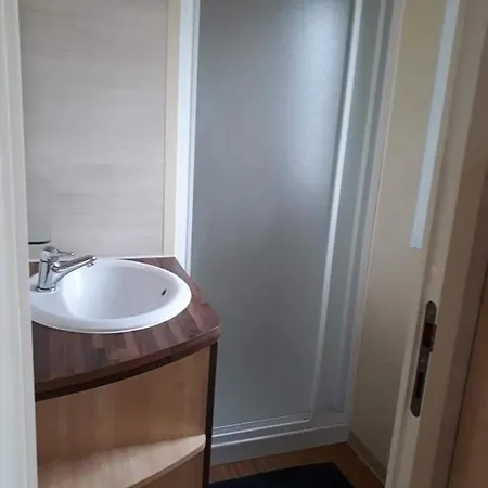 Stacaravan 4pers In Met Eigen Tuintje 2449 *