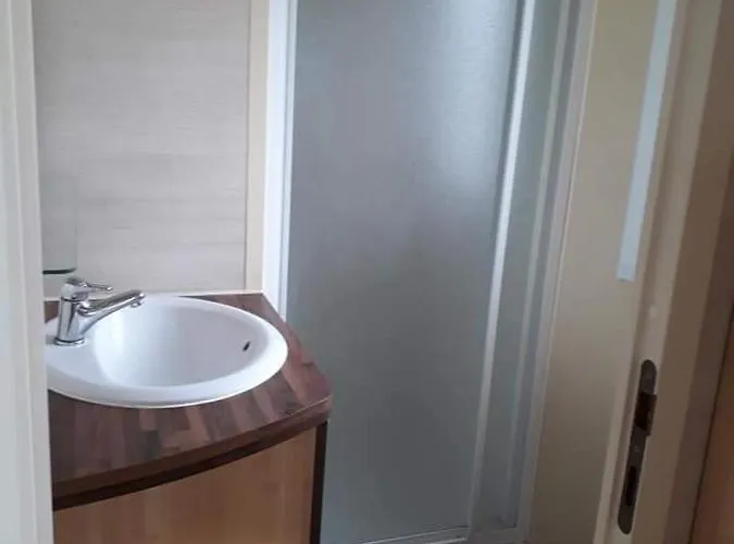 Stacaravan 4pers In Met Eigen Tuintje 2449 *