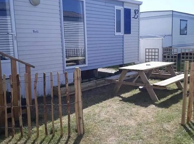 Stacaravan 4pers In Met Eigen Tuintje 2449 Hébergement de vacances Bredene